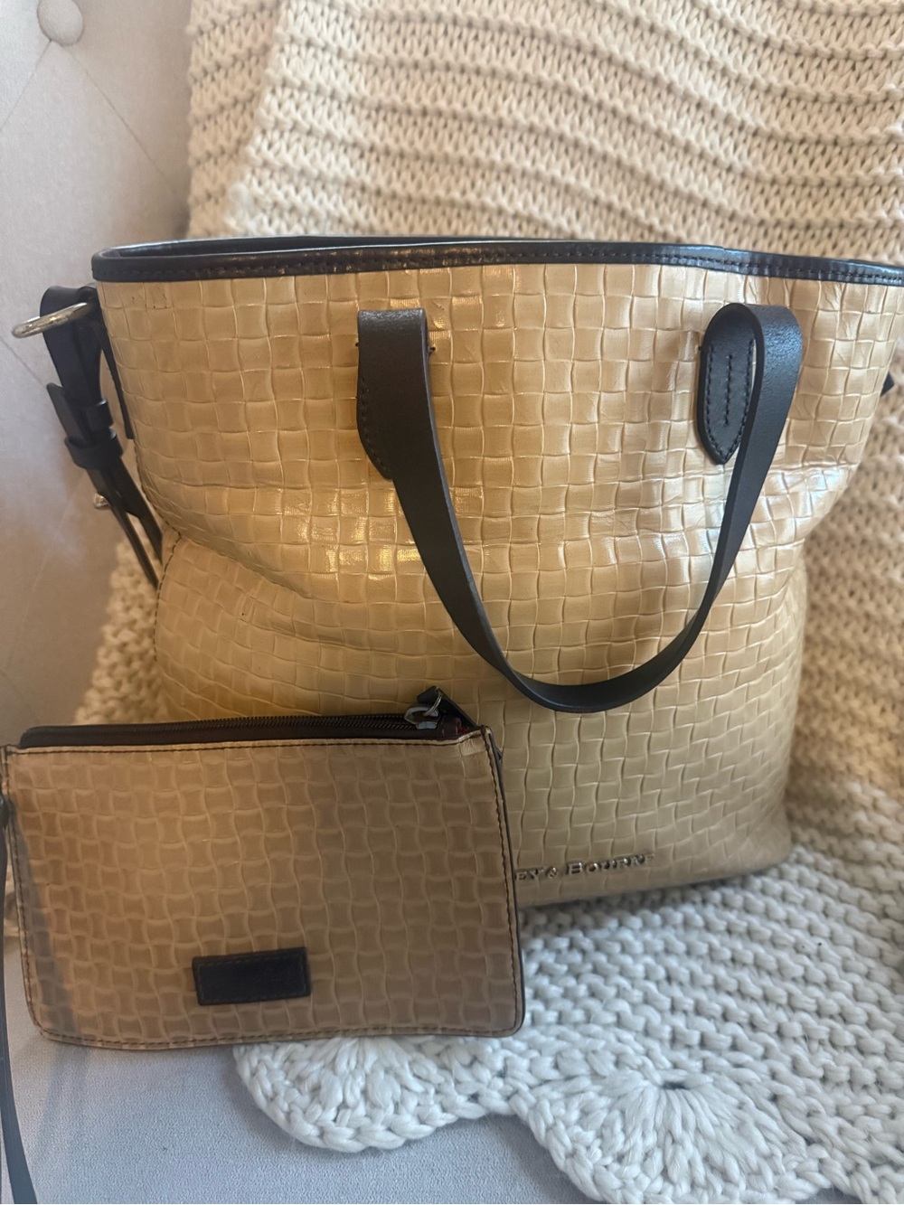 Dooney & Bourke Tan Woven Tote and wallet with Brown Leather Trim - Picture 2 of 10